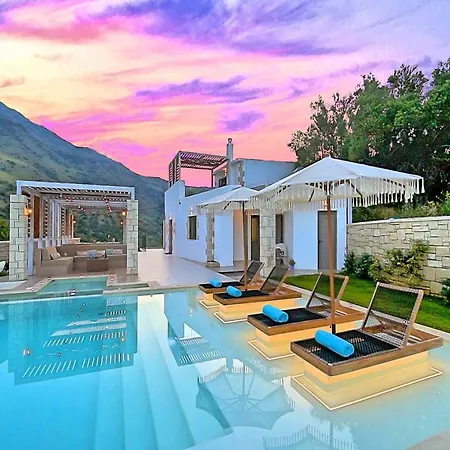 Villa Blue Heated Pool *